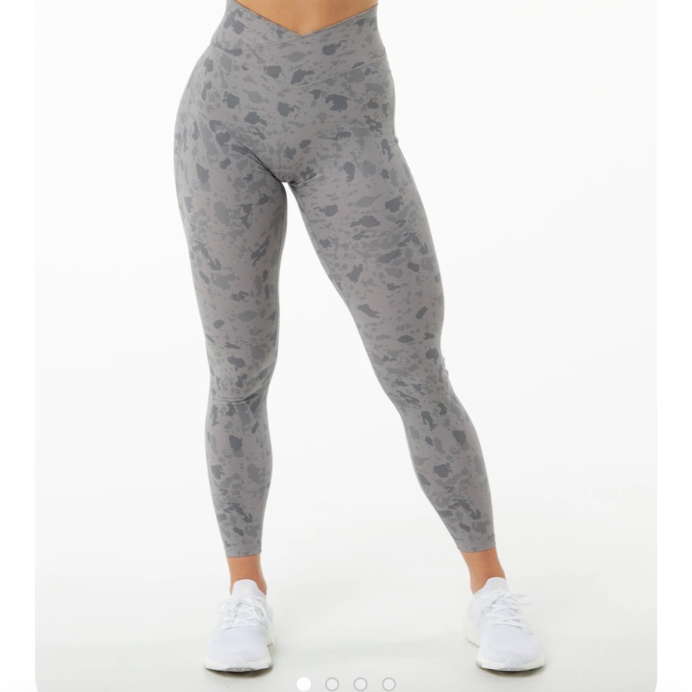 Alphalete Surface Power Legging